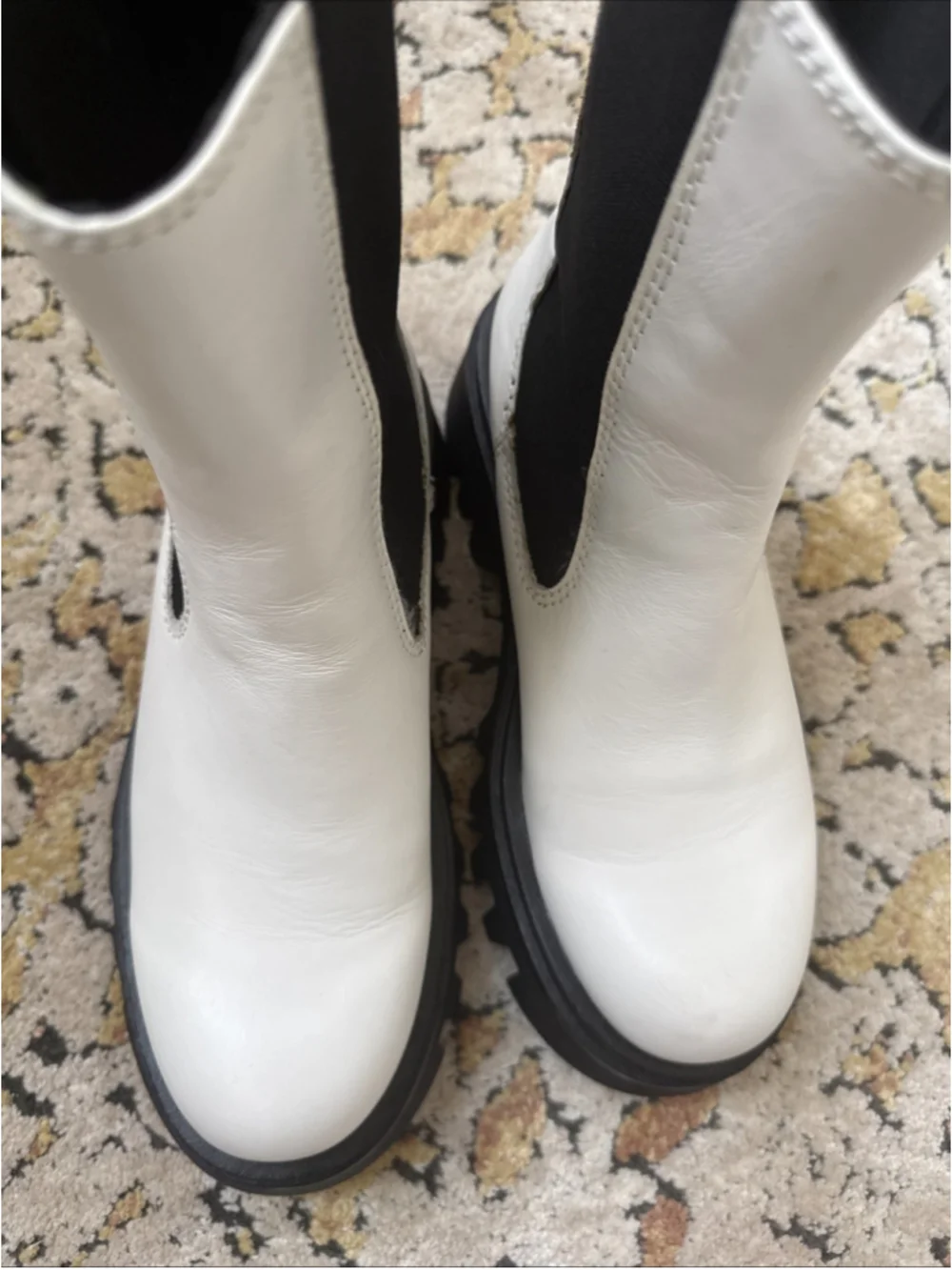 Zara Leather Ankle Boots Cream Off White Low Heel Size 6